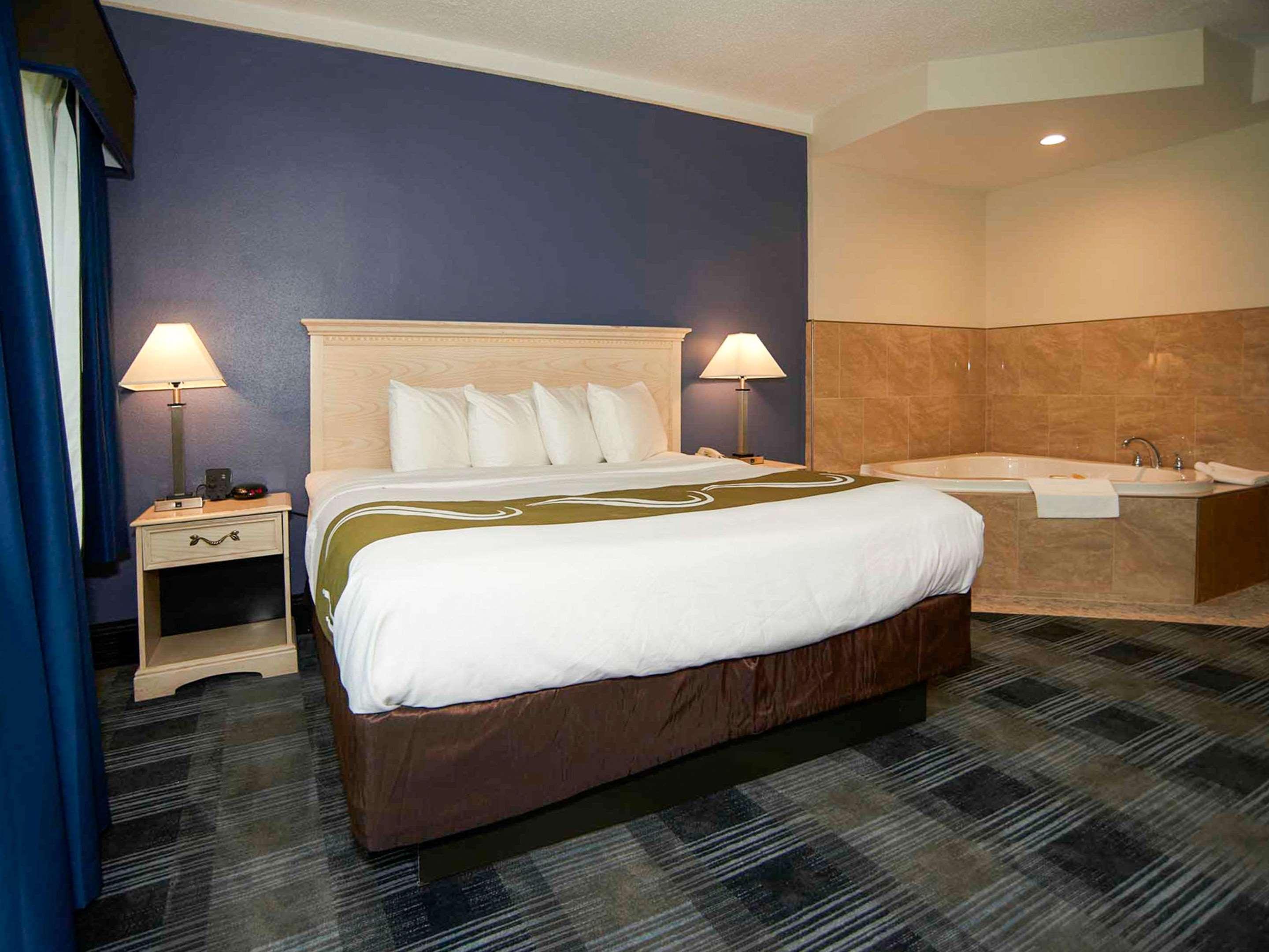 Quality Inn Bourne Exterior photo